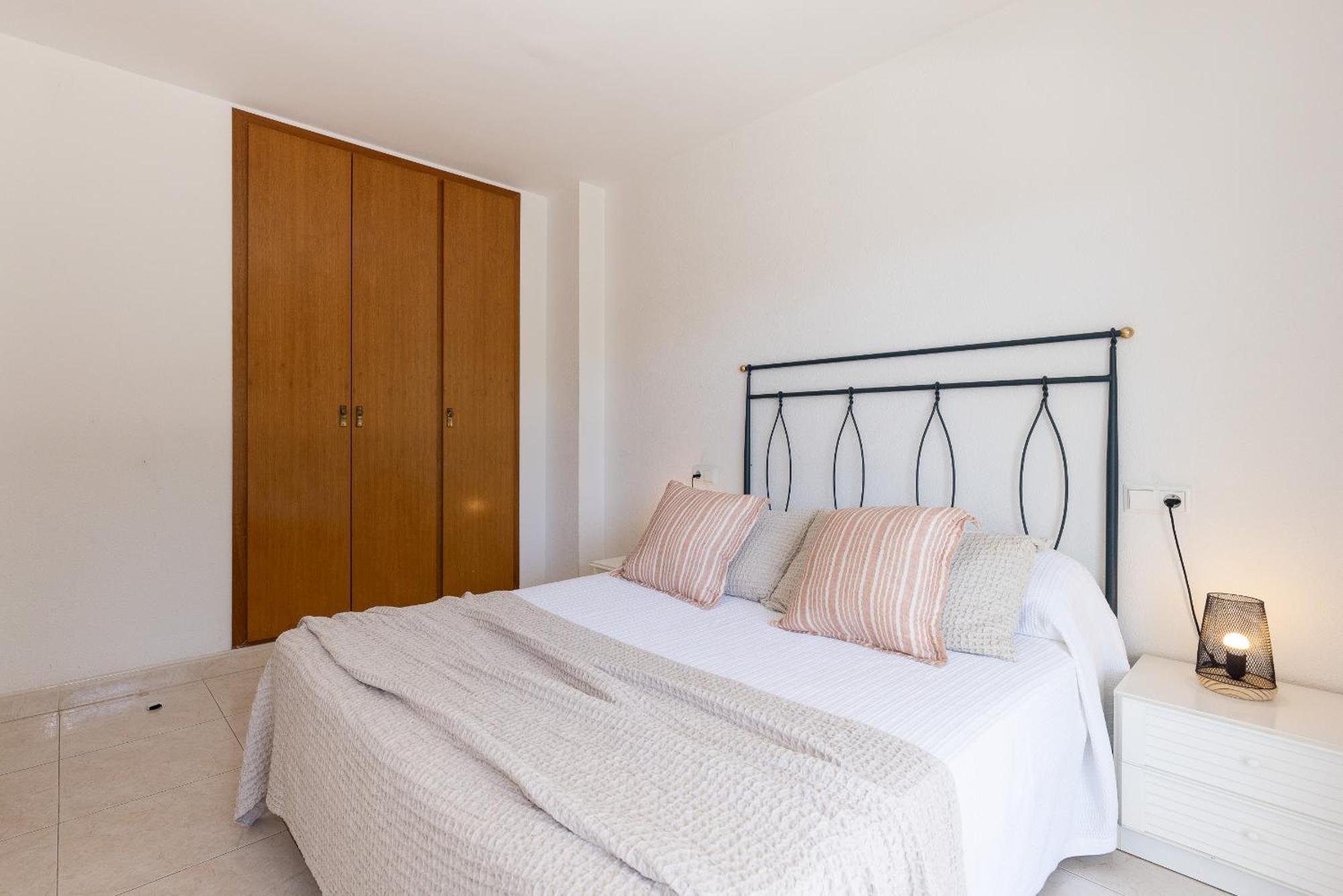 Uhc Txingudi Apartments Cambrils Eksteriør billede