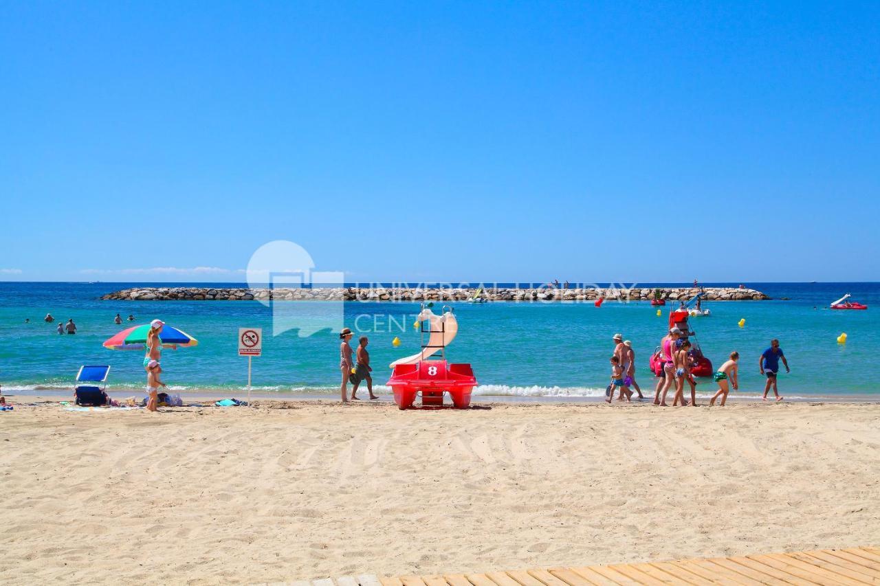 Uhc Txingudi Apartments Cambrils Eksteriør billede